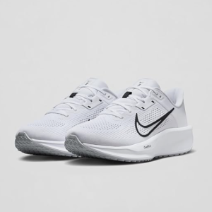 NIKE Men's Quest 6 Running Shoes